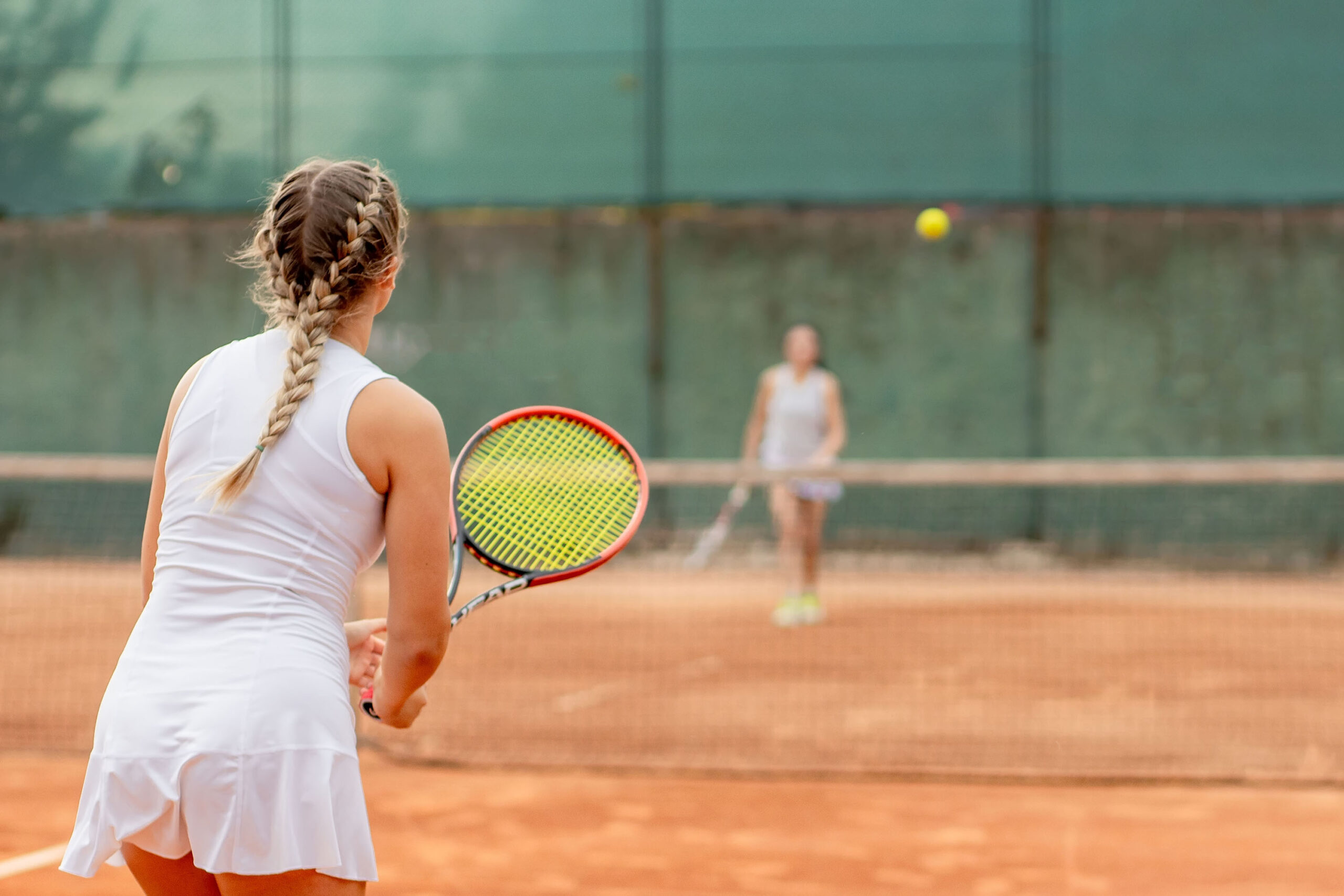 She plays tennis well